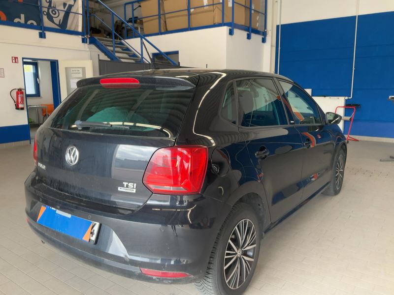 Volkswagen Polo 1.2 TSI Allstar BlueMotion Tech 2016 – снимка 8