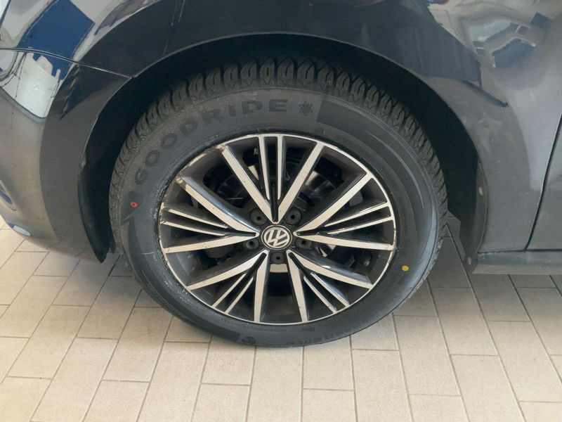 Volkswagen Polo 1.2 TSI Allstar BlueMotion Tech 2016 – снимка 3