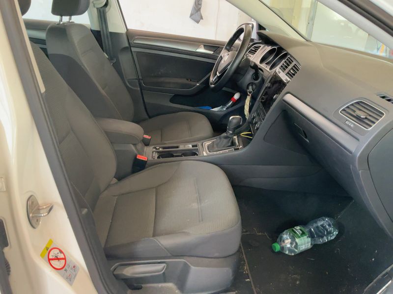 Volkswagen Golf VII 1.6 TDI Comfortline BlueMotion Tech 2019 – снимка 16