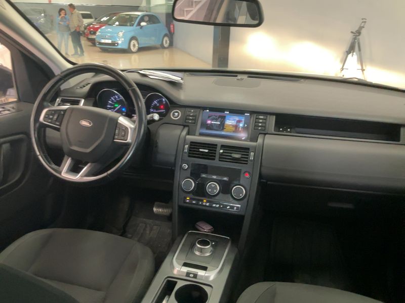 Land Rover Discovery Sport 2.0 Td4 Pure 2016 – снимка 17