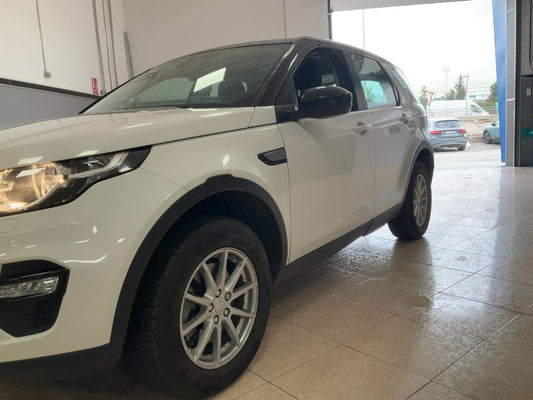Land Rover Discovery Sport 2.0 Td4 Pure 2016 – снимка 2
