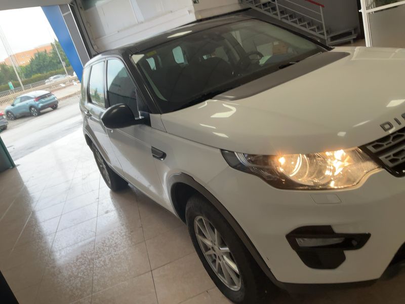 Land Rover Discovery Sport 2.0 Td4 Pure 2016 – снимка 12