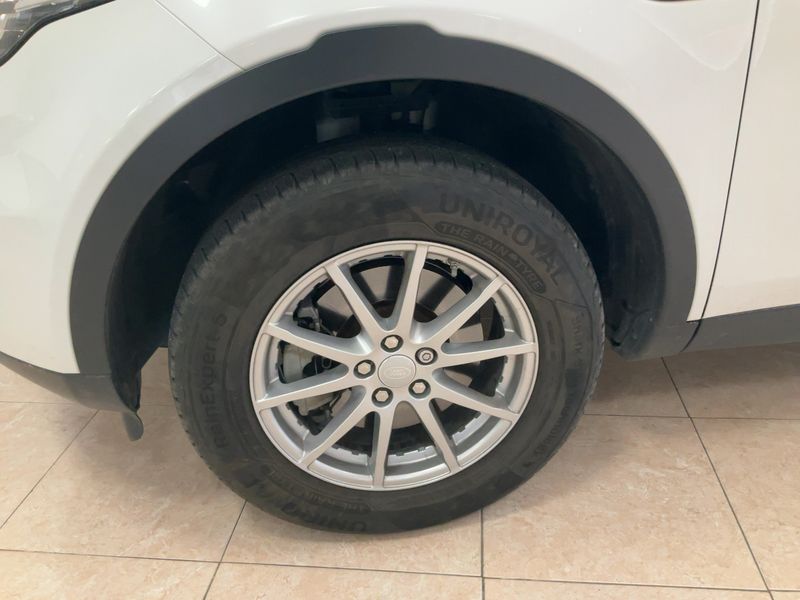 Land Rover Discovery Sport 2.0 Td4 Pure 2016 – снимка 3