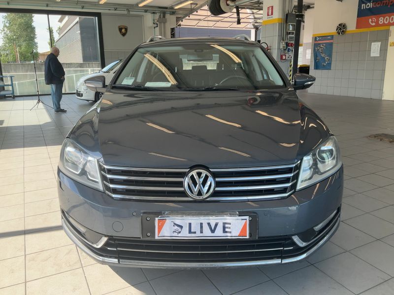 Volkswagen Passat 2.0 TDI Highline 4Motion BlueMotion Tech 2012 – снимка 9