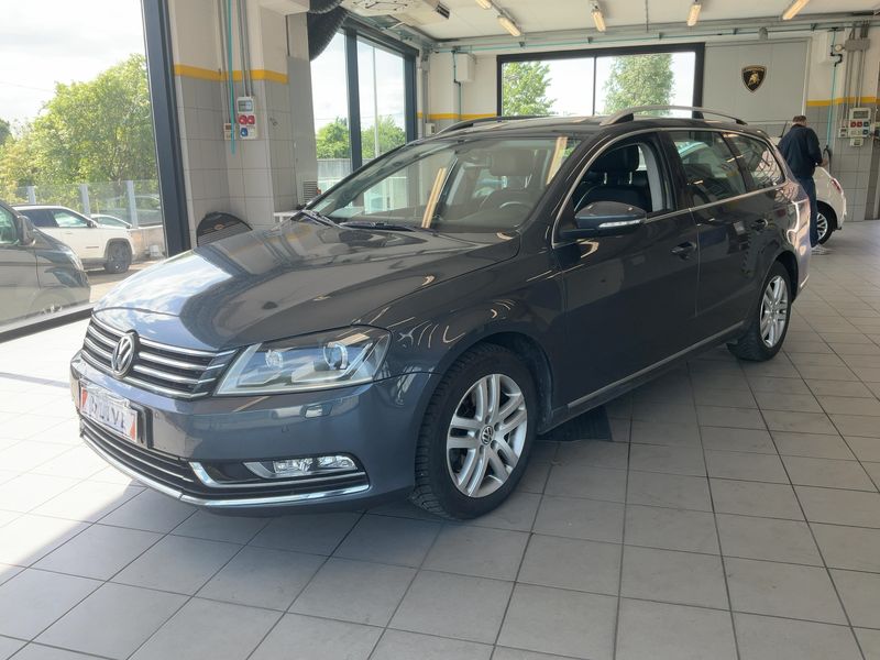 Volkswagen Passat 2.0 TDI Highline 4Motion BlueMotion Tech 2012