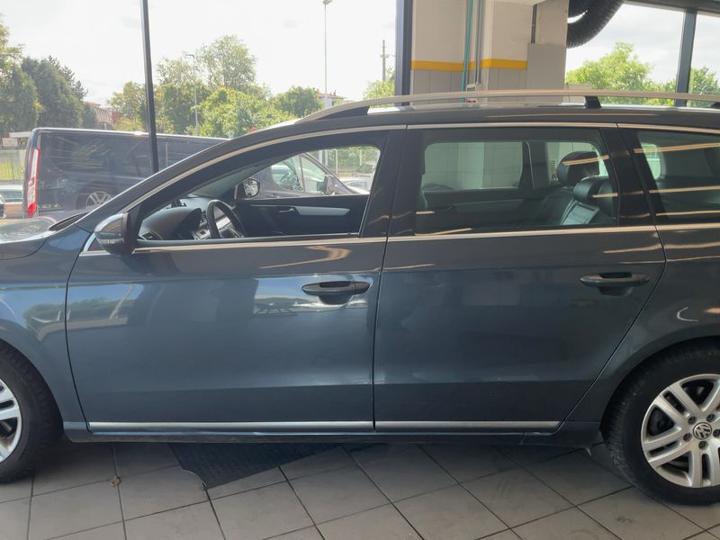 Volkswagen Passat 2.0 TDI Highline 4Motion BlueMotion Tech 2012 – снимка 4