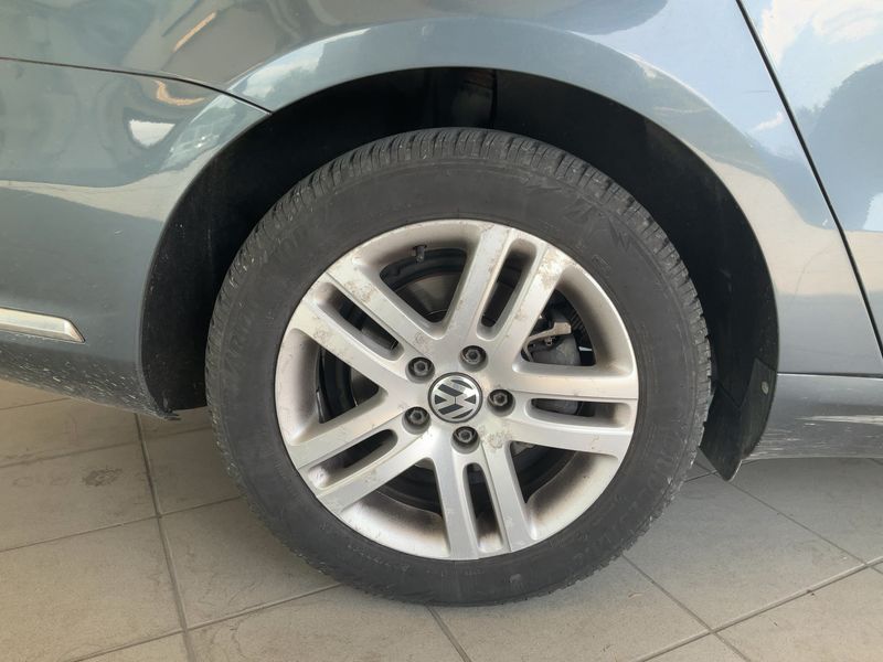 Volkswagen Passat 2.0 TDI Highline 4Motion BlueMotion Tech 2012 – снимка 18
