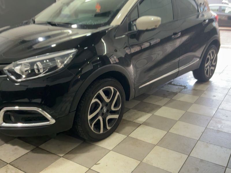 Renault Captur 1.5 dCi Energy Hypnotic 2017 – снимка 2