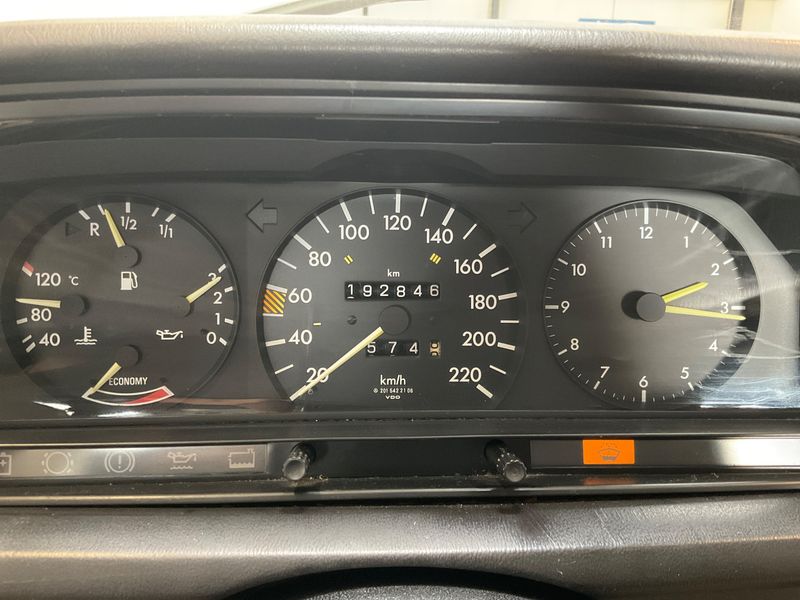 Mercedes-Benz 190/190 E 190 1985 – снимка 4
