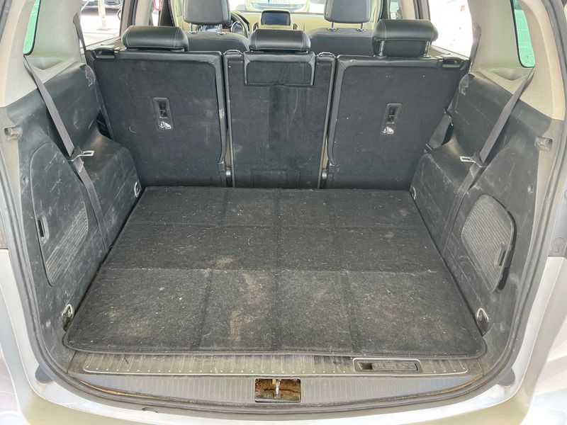 Opel Zafira Tourer 2.0 CDTI Excellence 2013 – снимка на щета