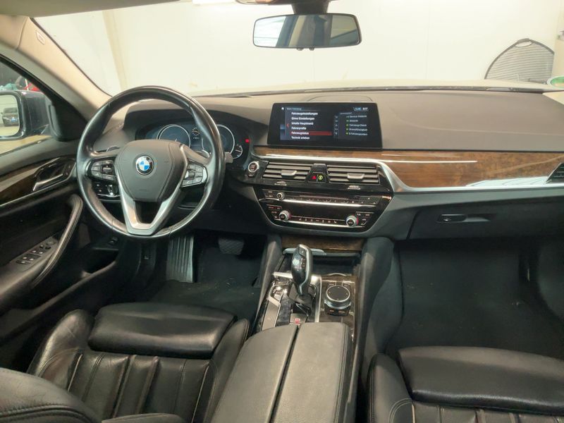 BMW 5er 540i xDrive Sport Line 2017 – снимка 18