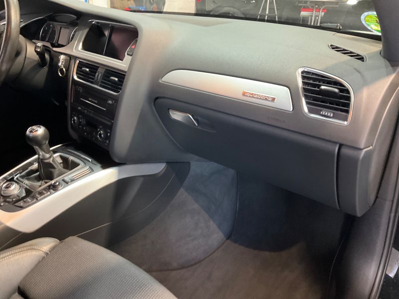 Audi A4 2.0 TDI quattro S line Sportpaket plus 2011 – снимка 26