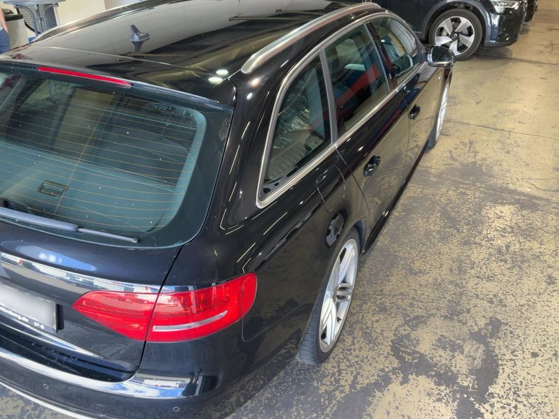 Audi A4 2.0 TDI quattro S line Sportpaket plus 2011 – снимка 8