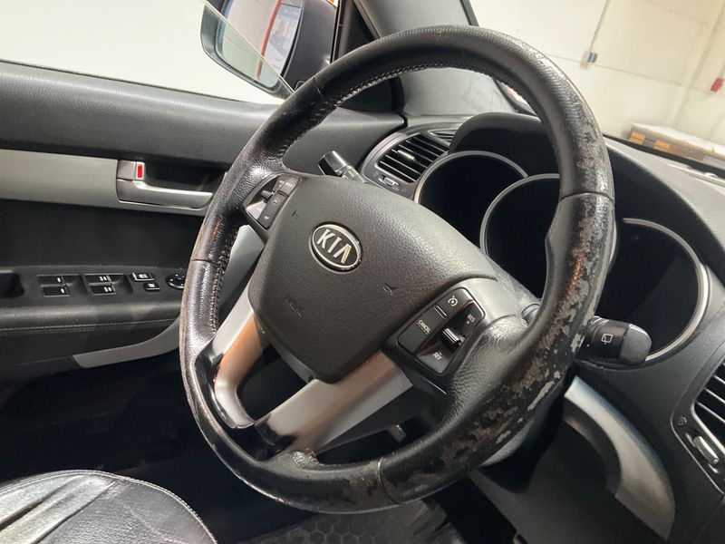 Kia Sorento 2.2 CRDi Spirit 4WD 2010 – снимка 31