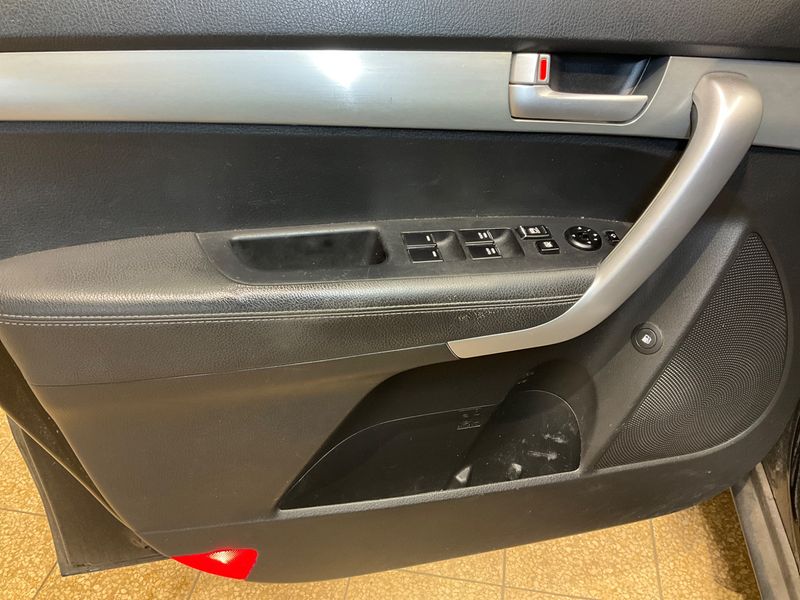 Kia Sorento 2.2 CRDi Spirit 4WD 2010 – снимка 35