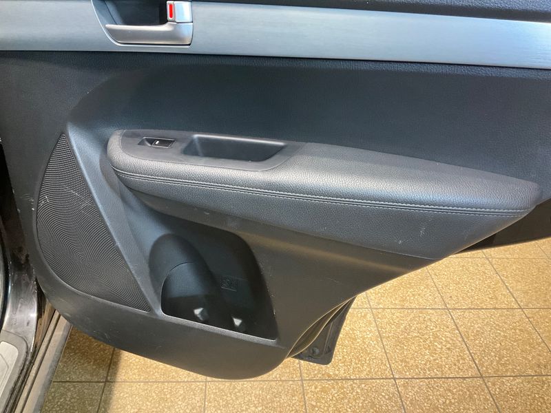 Kia Sorento 2.2 CRDi Spirit 4WD 2010 – снимка 26