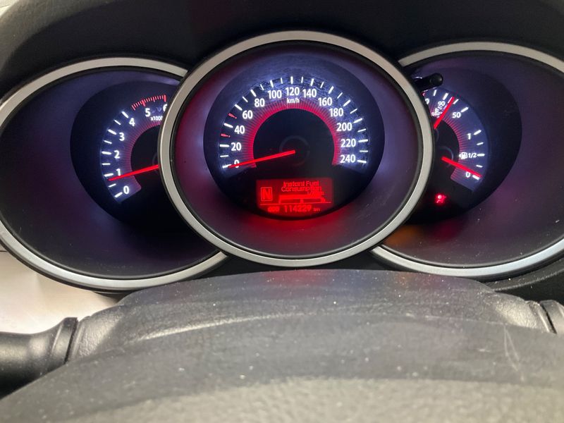 Kia Sorento 2.2 CRDi Spirit 4WD 2010 – снимка 18