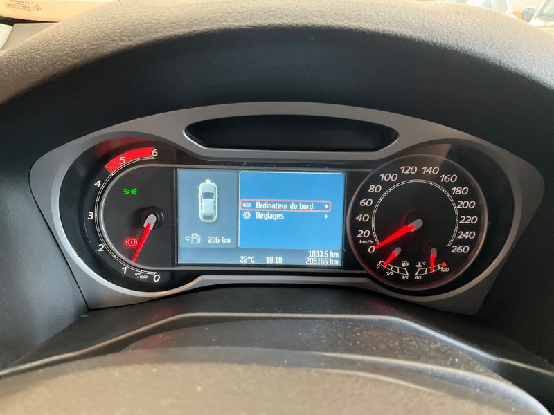 Ford Mondeo 2.0 TDCi Titanium 2009 – снимка 4