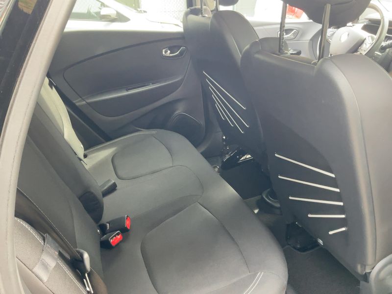 Renault Captur 0.9 Energy Limited 2016 – снимка 19
