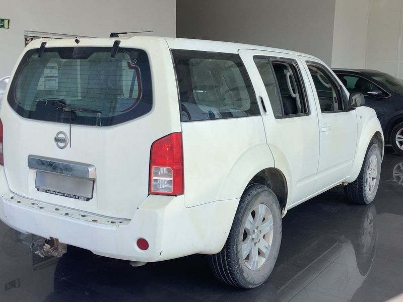 Nissan Pathfinder 2.5 dCi SE 2005 – снимка 8