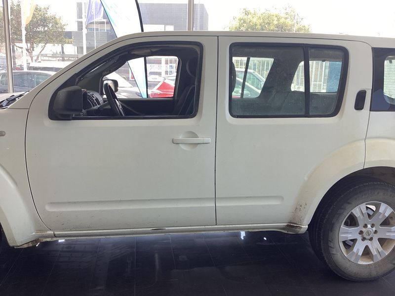 Nissan Pathfinder 2.5 dCi SE 2005 – снимка 4