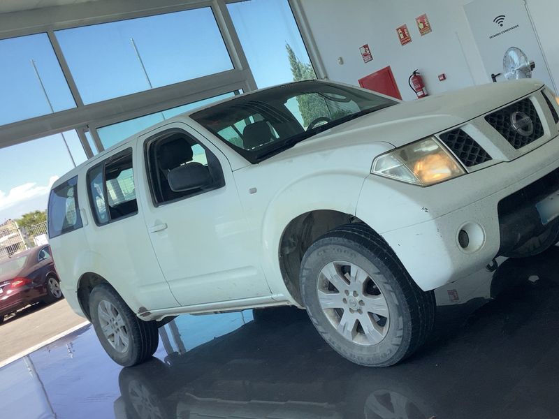Nissan Pathfinder 2.5 dCi SE 2005 – снимка 12