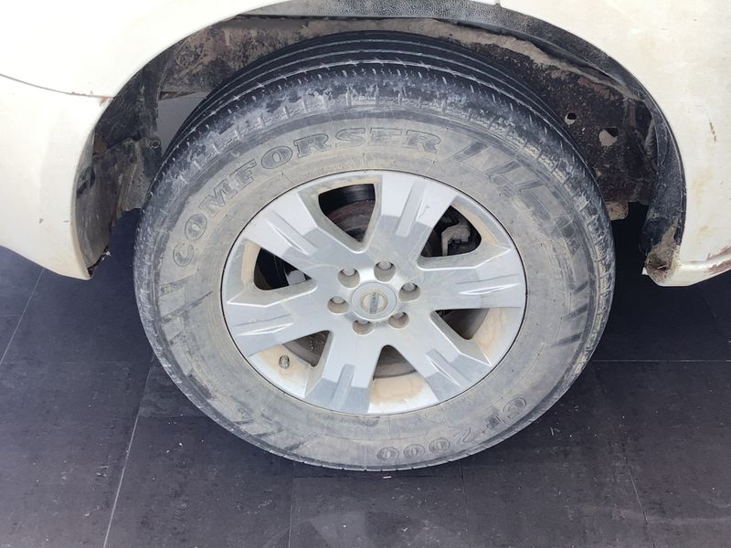 Nissan Pathfinder 2.5 dCi SE 2005 – снимка 9