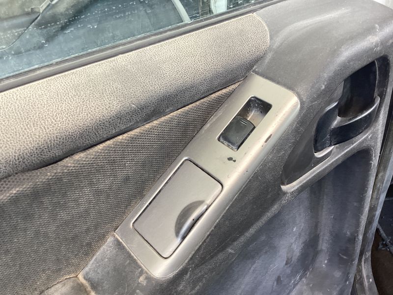 Nissan Pathfinder 2.5 dCi SE 2005 – снимка 31
