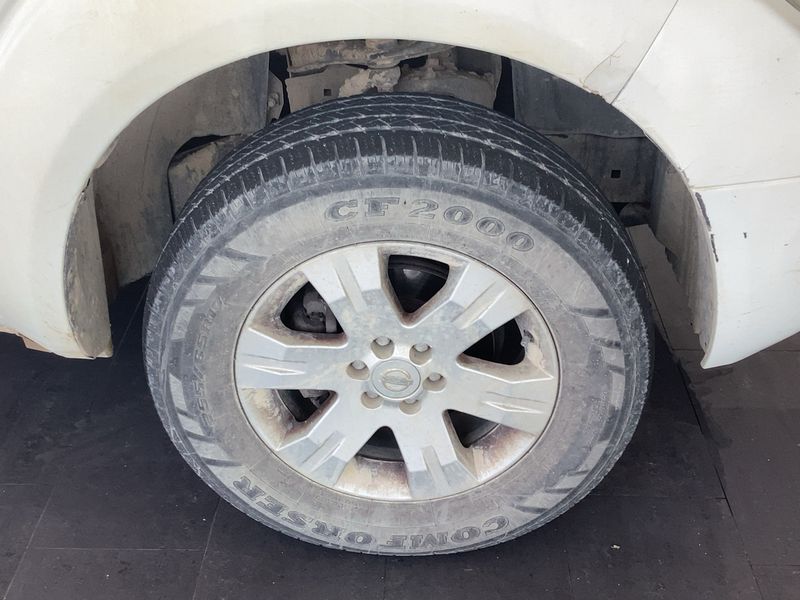 Nissan Pathfinder 2.5 dCi SE 2005 – снимка 11
