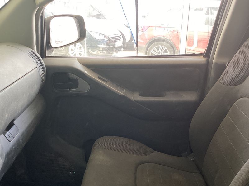 Nissan Pathfinder 2.5 dCi SE 2005 – снимка 33