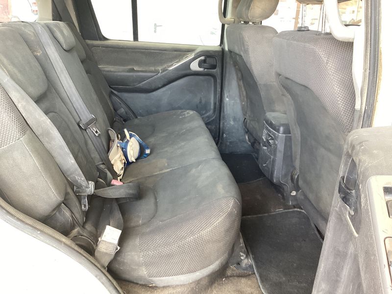 Nissan Pathfinder 2.5 dCi SE 2005 – снимка 19