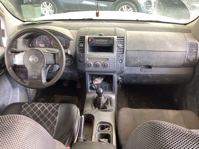 Nissan Pathfinder 2.5 dCi SE 2005 – снимка 17