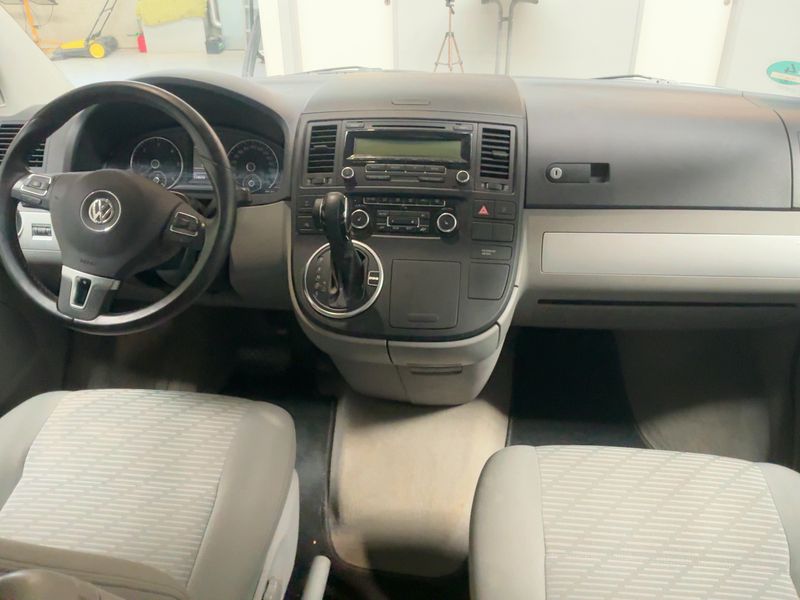 Volkswagen T5 Multivan 2.0 TDI Comfortline 4Motion 2011 – снимка 17