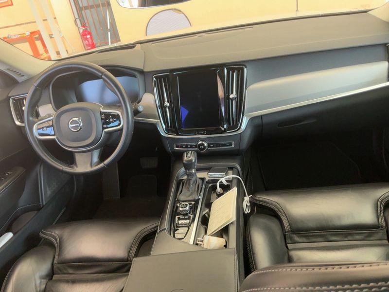 Volvo V90 Cross Country 2.0 D5 Pro AWD 2017 – снимка 17