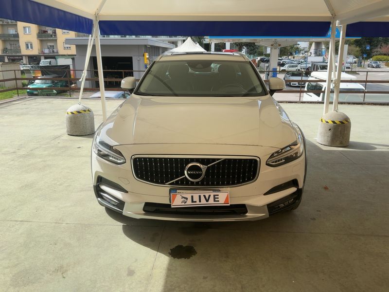 Volvo V90 Cross Country 2.0 D5 Pro AWD 2017 – снимка 14