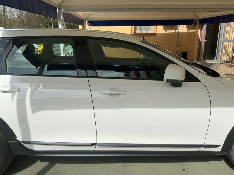 Volvo V90 Cross Country 2.0 D5 Pro AWD 2017 – снимка 10