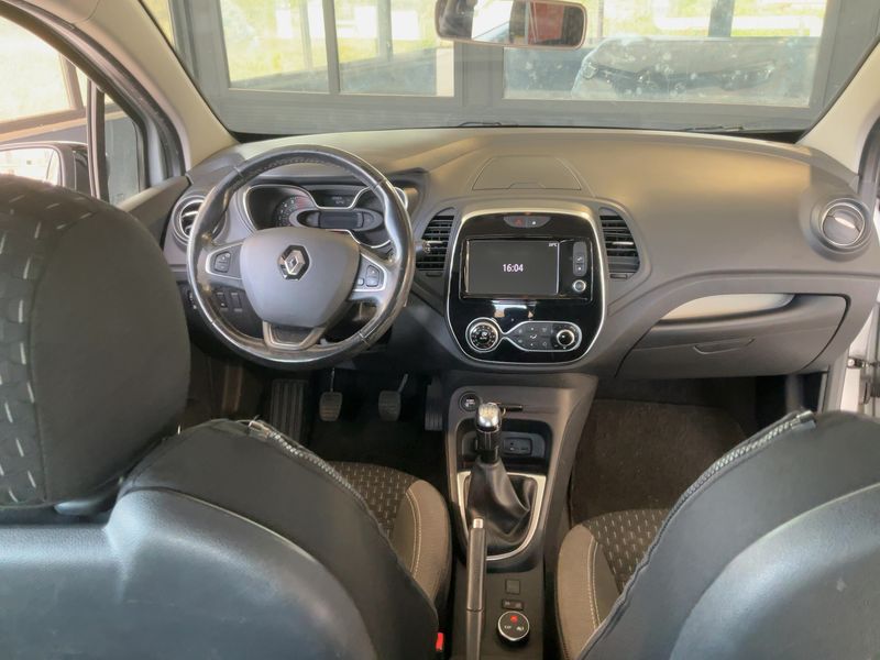 Renault Captur 0.9 Energy Intens 2018 – снимка 17