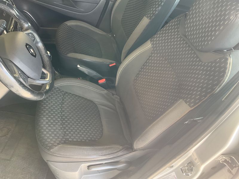 Renault Captur 0.9 Energy Intens 2018 – снимка 29