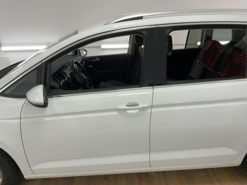 Volkswagen Touran 1.5 TSI ACT Highline BlueMotion Tech 2019 – снимка 4