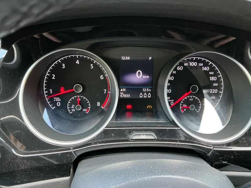 Volkswagen Touran 1.5 TSI ACT Highline BlueMotion Tech 2019 – снимка 19