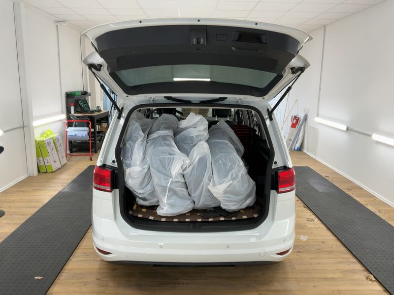 Volkswagen Touran 1.5 TSI ACT Highline BlueMotion Tech 2019 – снимка 16
