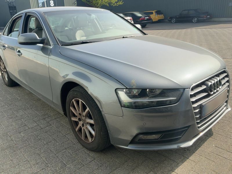 Audi A4 2.0 TDI Attraction 2013 – снимка 8