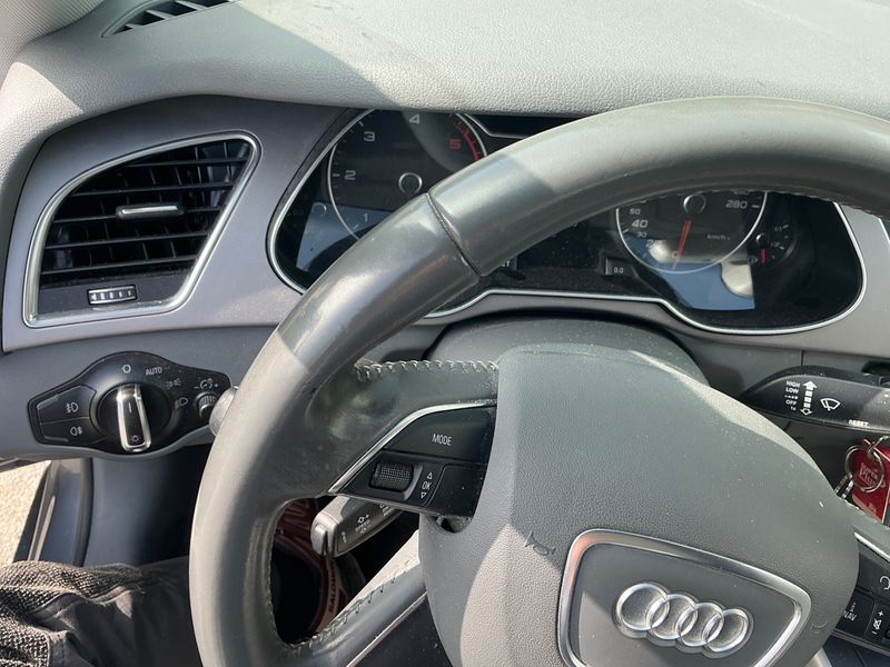Audi A4 2.0 TDI Attraction 2013 – снимка 28
