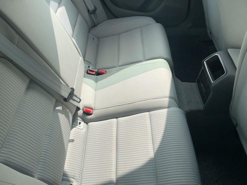 Audi A4 2.0 TDI Attraction 2013 – снимка 14