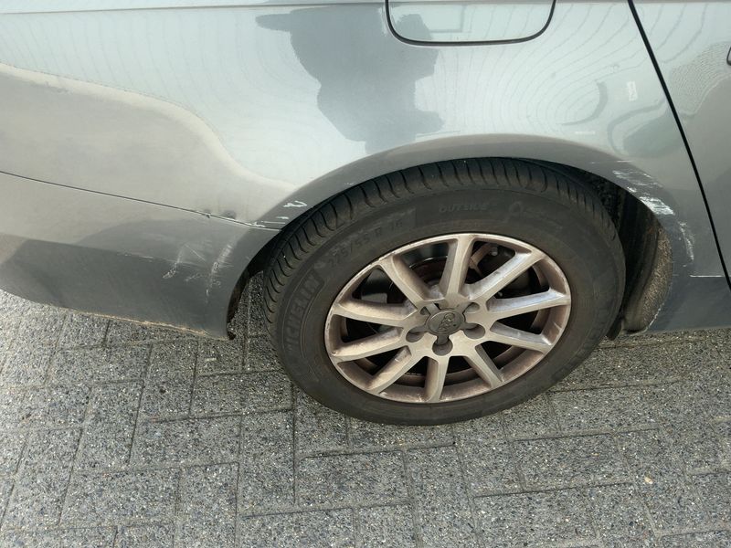 Audi A4 2.0 TDI Attraction 2013 – снимка 19