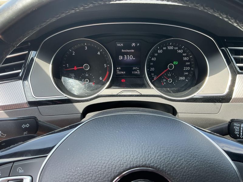 Volkswagen Passat Alltrack 2.0 TDI 4Motion BlueMotion Tech 2018 – снимка 18