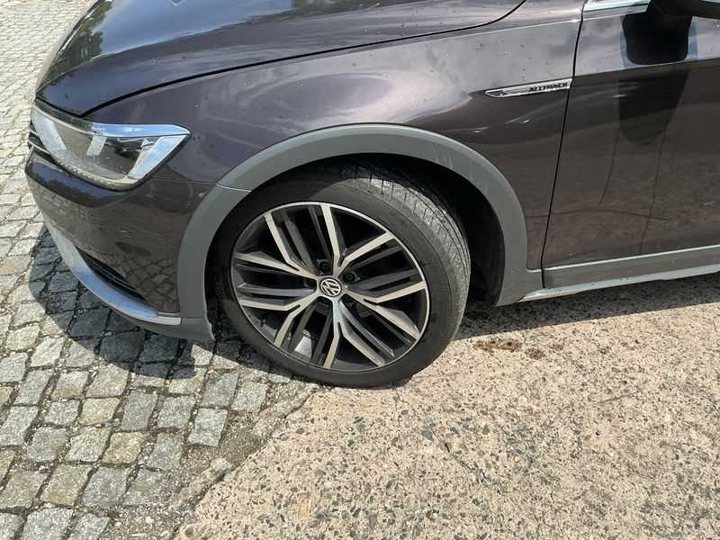 Volkswagen Passat Alltrack 2.0 TDI 4Motion BlueMotion Tech 2018 – снимка 3