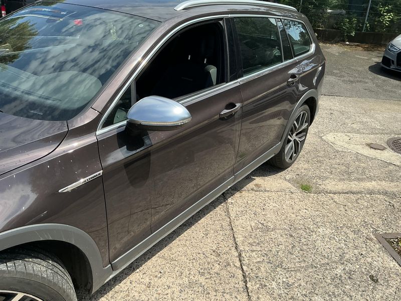 Volkswagen Passat Alltrack 2.0 TDI 4Motion BlueMotion Tech 2018 – снимка 4