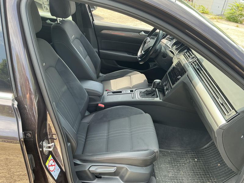 Volkswagen Passat Alltrack 2.0 TDI 4Motion BlueMotion Tech 2018 – снимка 16