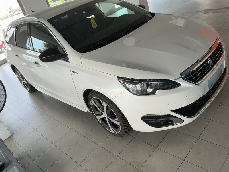 Peugeot 308 1.6 Blue-HDi GT Line 2016 – снимка 12